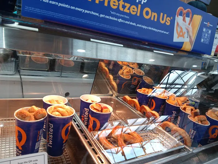 Auntie Anne's Picture 1