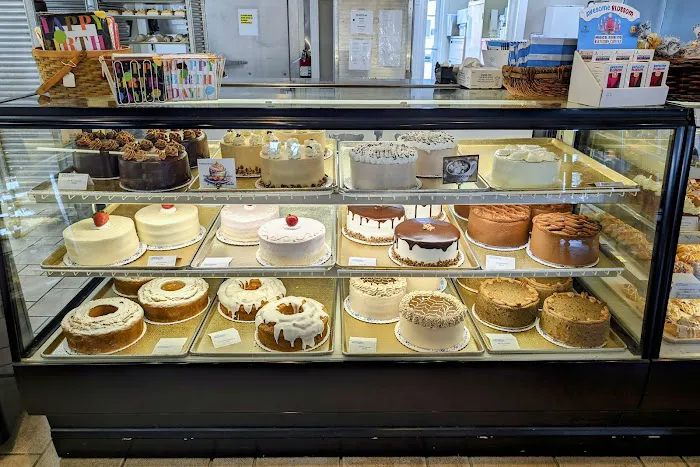 Strossner's Bakery, Cafe & Deli Picture 3