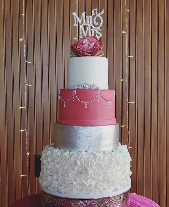 Tip Top Cake Shop Picture 5