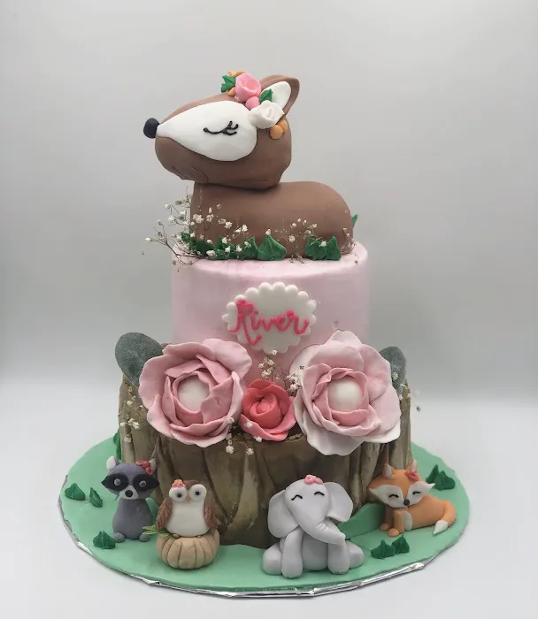 Tip Top Cake Shop Picture 4