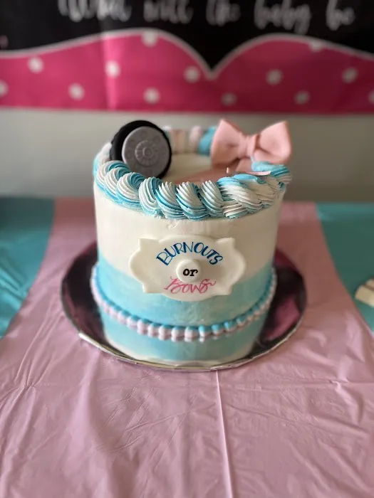 Tip Top Cake Shop Picture 1
