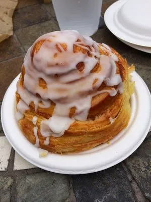 Nova's Bakery Picture 1