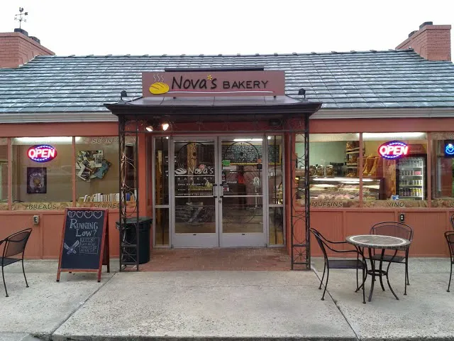 Nova's Bakery Picture 9