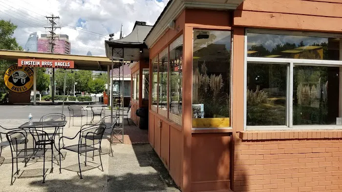 Nova's Bakery Picture 7