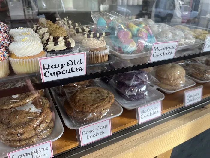 The Cake Queen & Coffee Bar Picture 10