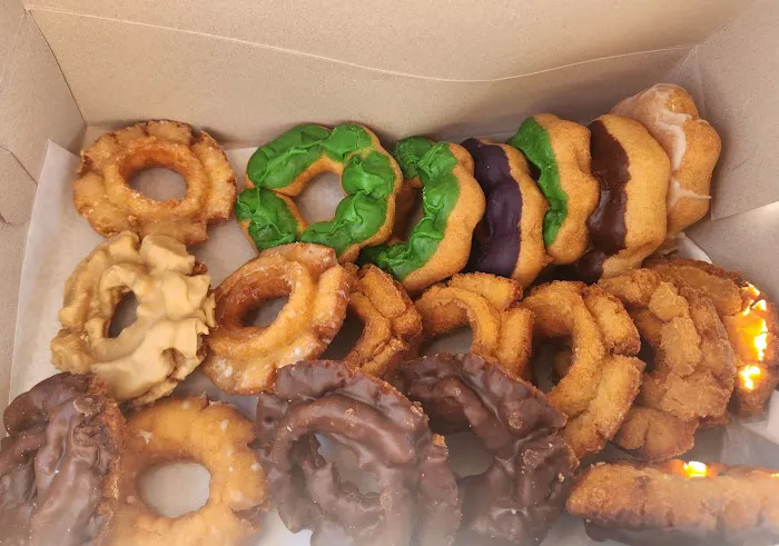 Royal Pin Donuts Picture 1