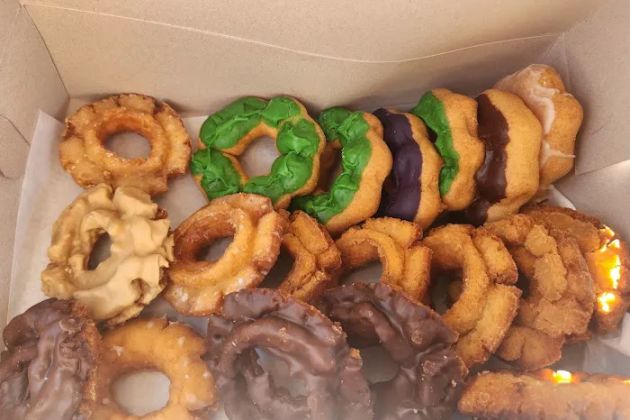 Royal Pin Donuts