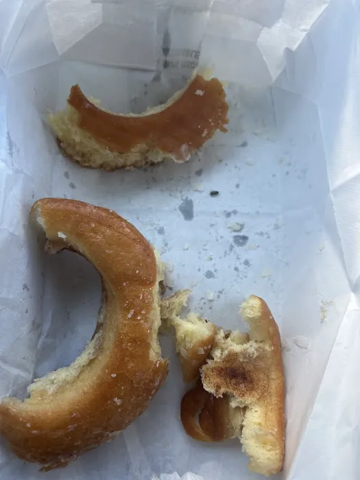 Royal Pin Donuts Picture 2