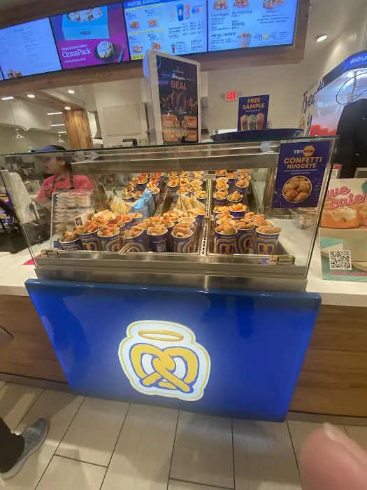 Auntie Anne's Picture 2