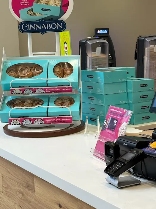 Cinnabon Picture 5