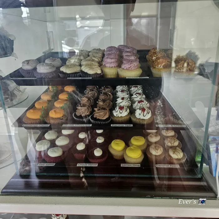 Sweet Dreams Bakery Picture 10