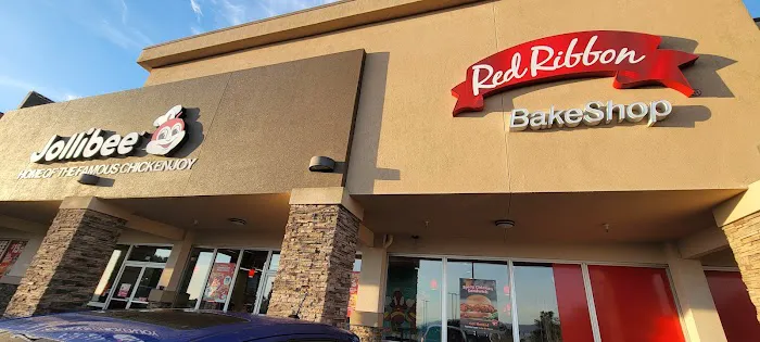 Red Ribbon Bakeshop Picture 1