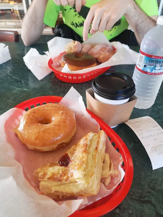 Royal Donut Shop Picture 9