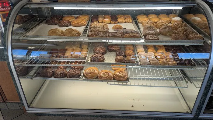Royal Donut Shop Picture 1