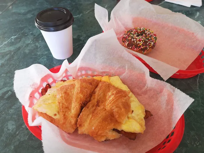 Royal Donut Shop Picture 2