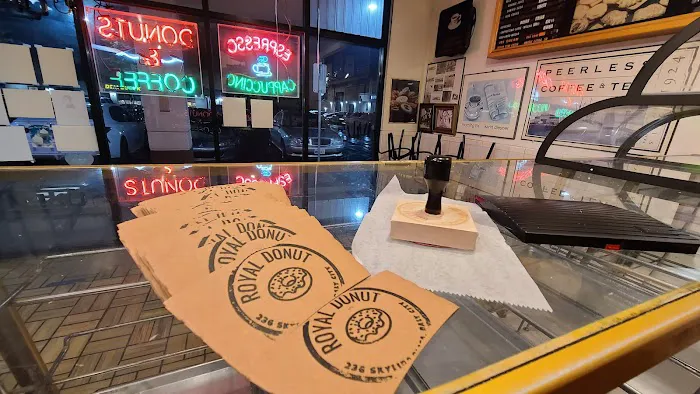 Royal Donut Shop Picture 8