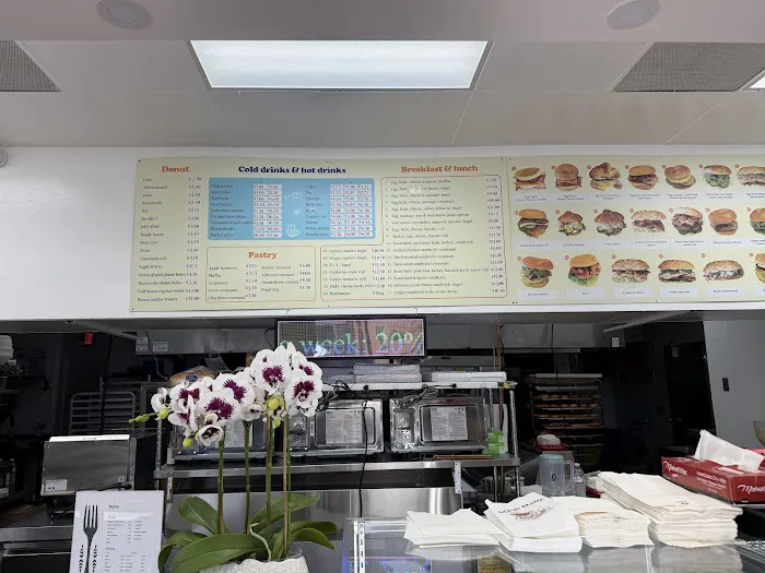 North Bay Bagels and Donuts Picture 5