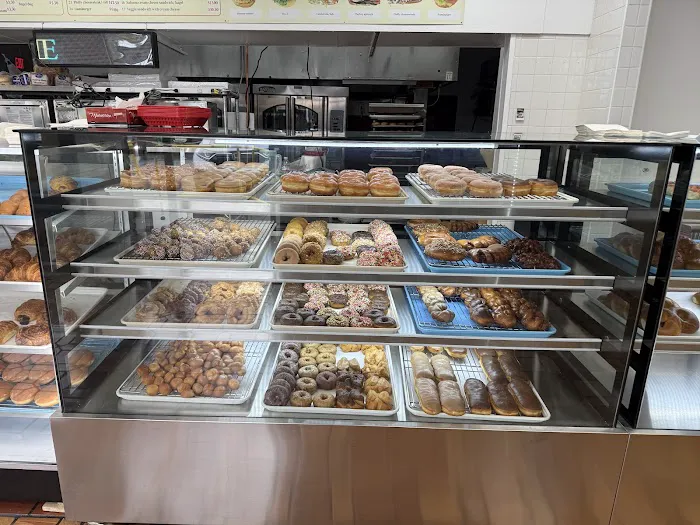 North Bay Bagels and Donuts Picture 3