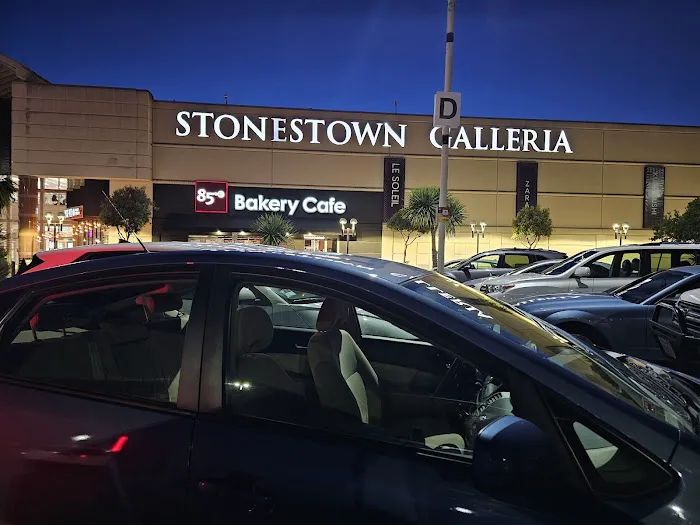 85C Bakery Cafe - Stonestown Picture 7
