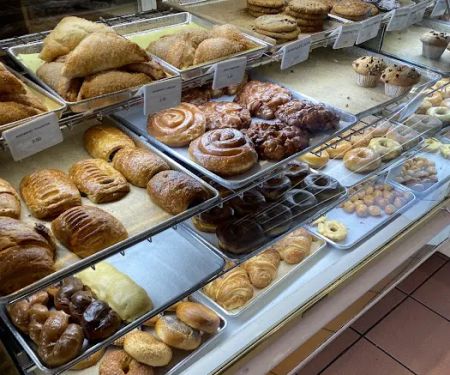 Creighton's American Bakery
