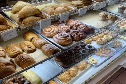 Creighton's American Bakery
