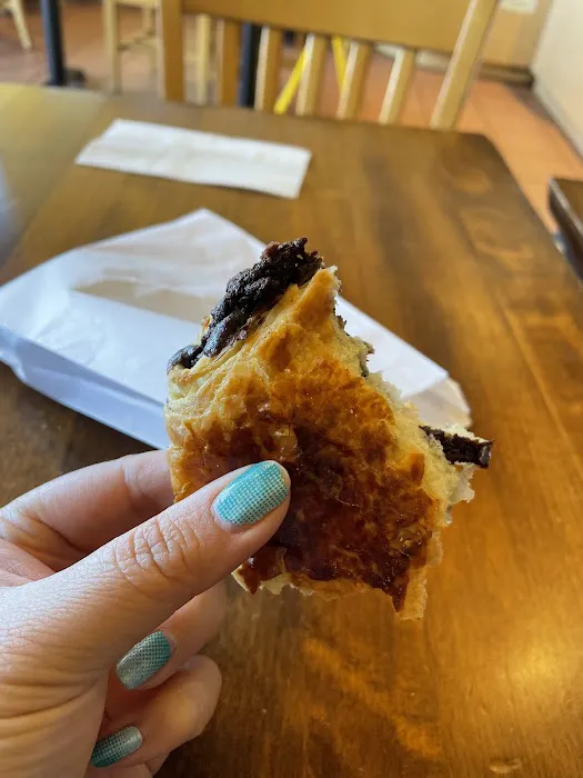Creighton's American Bakery Picture 7
