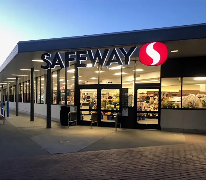 Safeway Bakery Picture 1