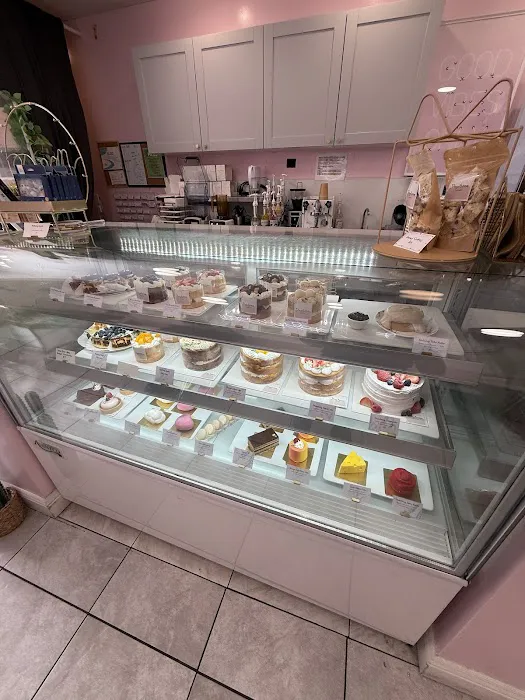 Daydream Cake Shop Picture 9