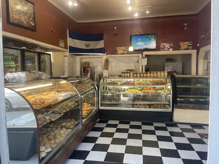 Rico Pan Bakery Salvadoreno Picture 3