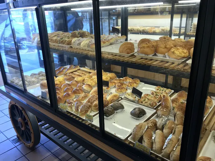 Sunny Wheatfield Cafe Picture 8