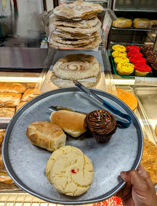 Kings Bakery Cafe Picture 7