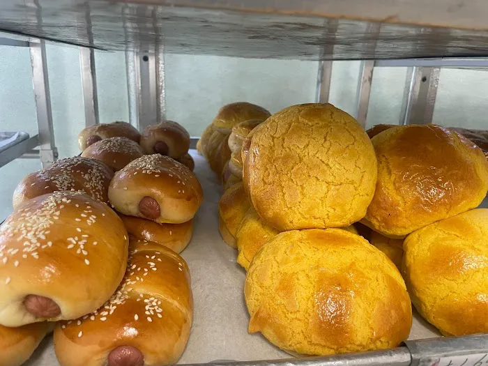 Kings Bakery Cafe Picture 10