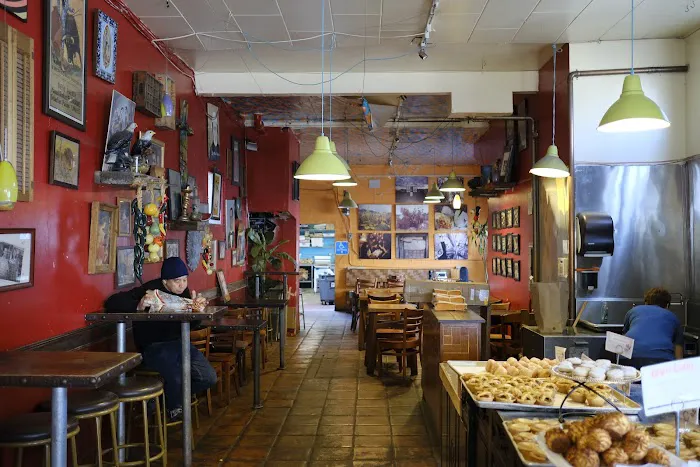 La Victoria Panadería Picture 5