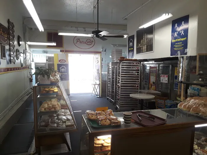 Pan Lido Salvadoreno Picture 1