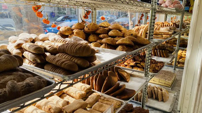 La Reyna Bakery & Coffee Shop Picture 8