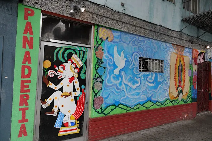 La Reyna Bakery & Coffee Shop Picture 4