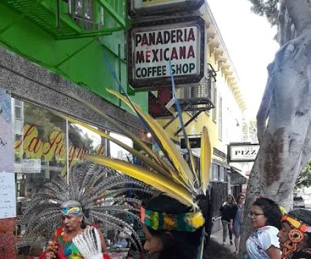 La Reyna Bakery & Coffee Shop