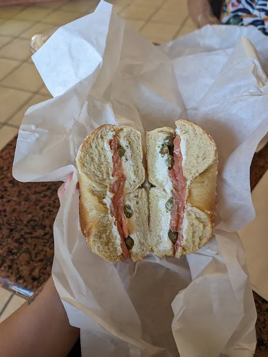 The Posh Bagel Picture 3
