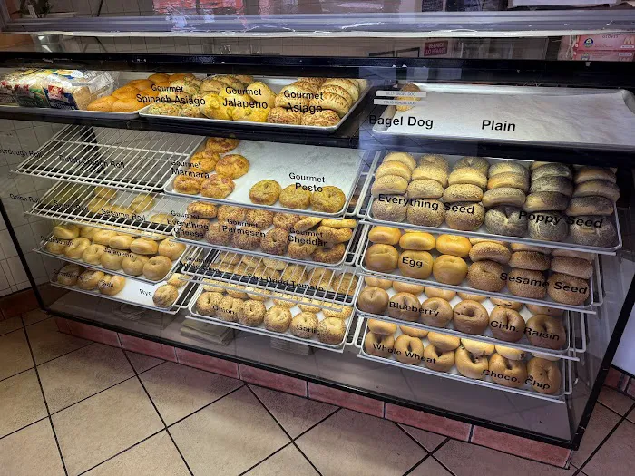The Posh Bagel Picture 9