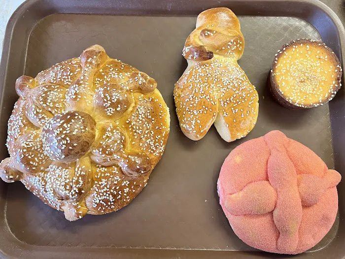 La Mexicana Bakery Picture 3