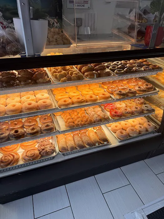 Grand Mission Donuts & Bakery Picture 10