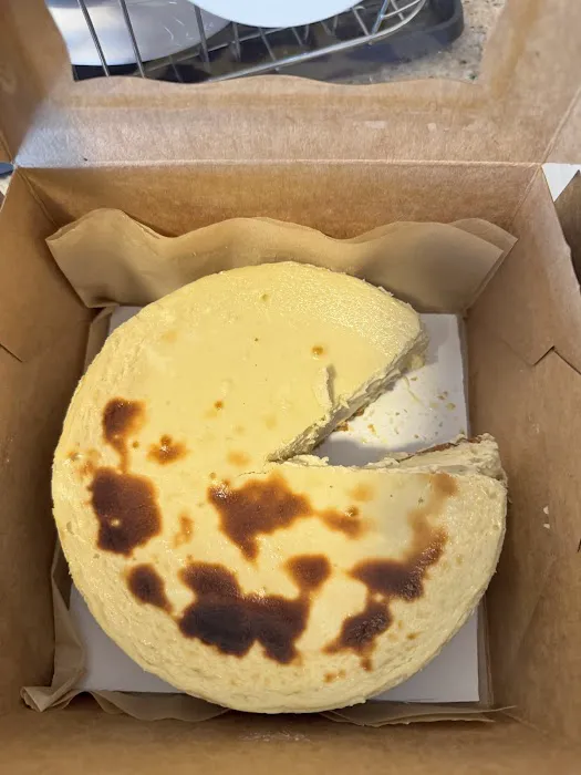 Baiak - Basque Cheesecake Picture 2