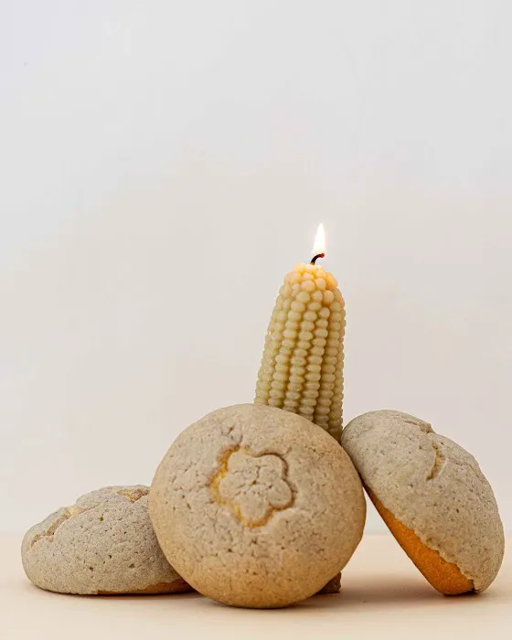 Florecita Panaderia Picture 2