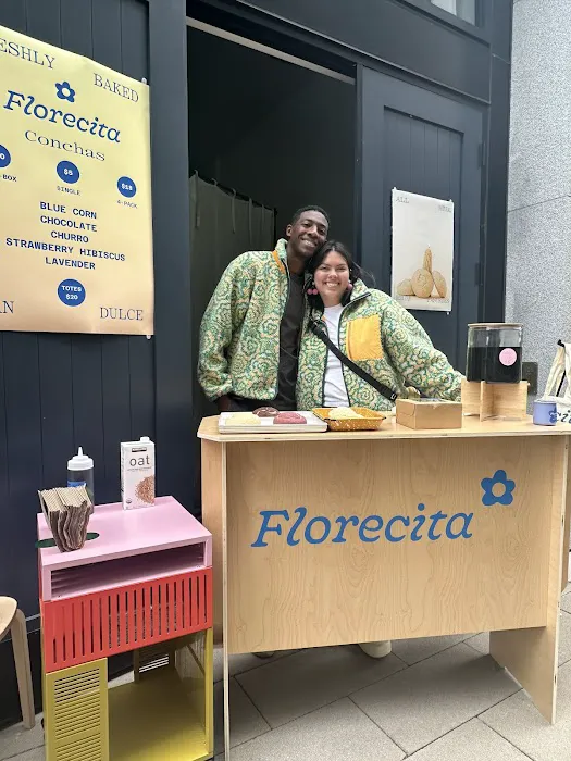 Florecita Panaderia Picture 1