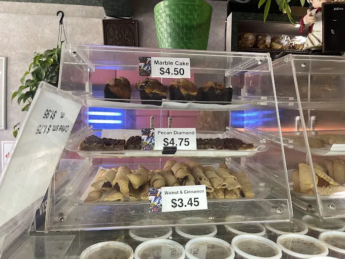 Moscow & Tbilisi Bakery Store Picture 3