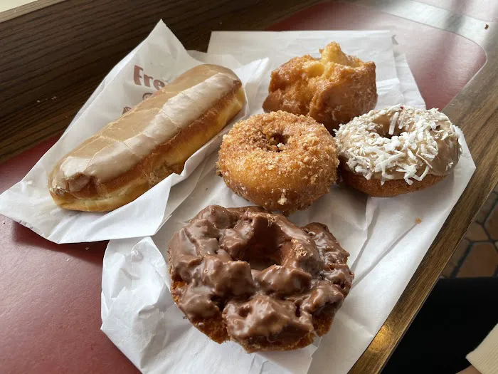 Allstar Donuts Picture 3