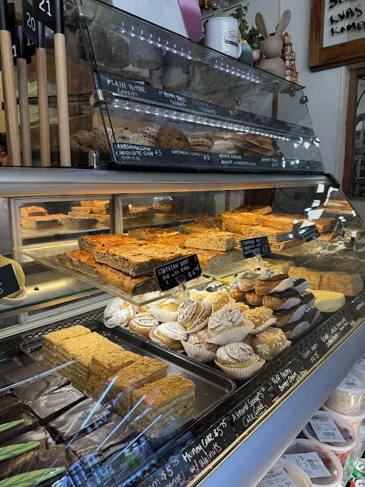 Cinderella Bakery & Cafe Picture 7
