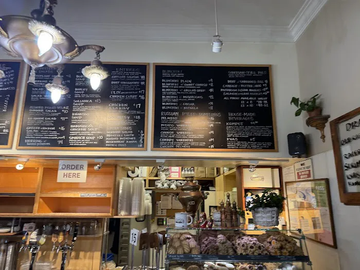 Cinderella Bakery & Cafe Picture 3