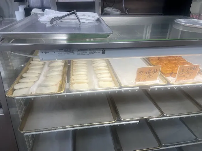 Wing Lee Bakery Picture 9