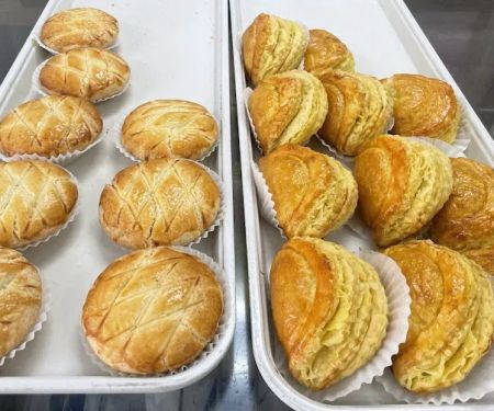 Red House Bakery and Cafe